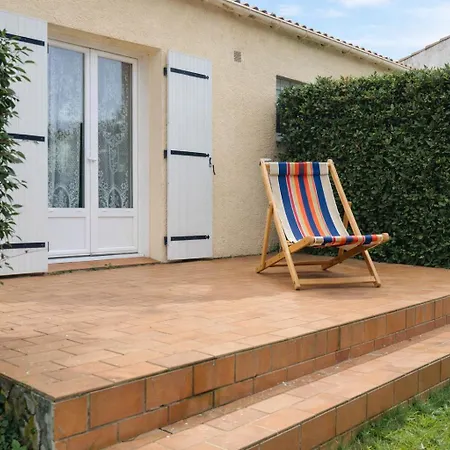 Maison De 6-8 Personnes A *